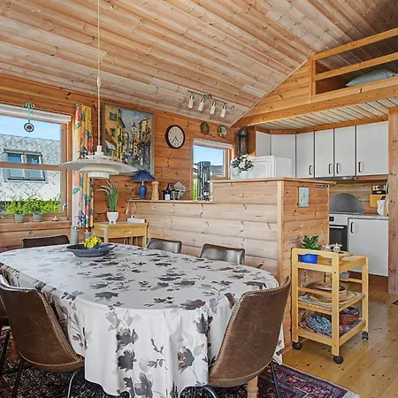 Evdokija - 50m From The Sea By Interhome