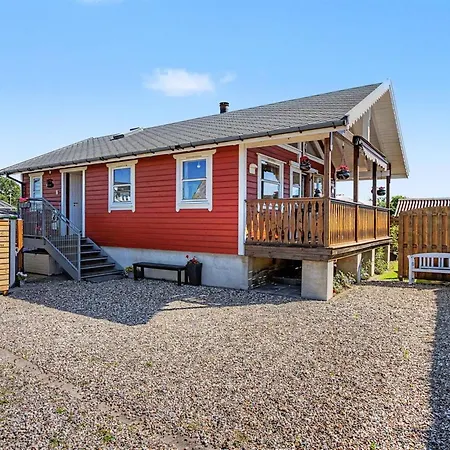 Evdokija - 50m From The Sea By Interhome